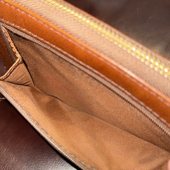 Fossil Leather Logan Zip Around Clutch - Picture 7 of 16
